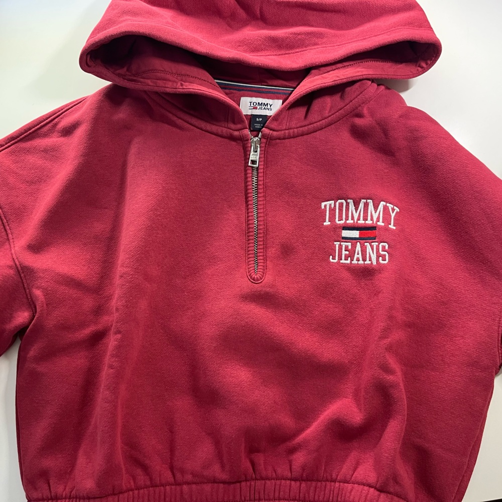 Tommy Hilfiger half zip up cropped hoodie